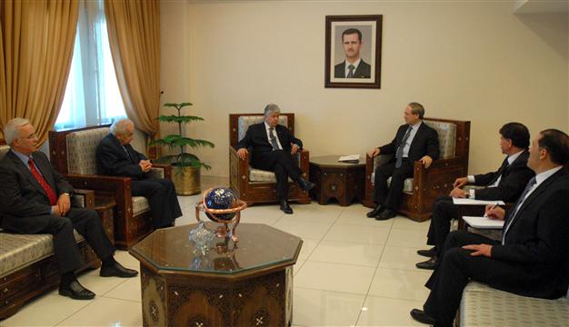Syria Supports Palestinian Refugees in War against ISIS 